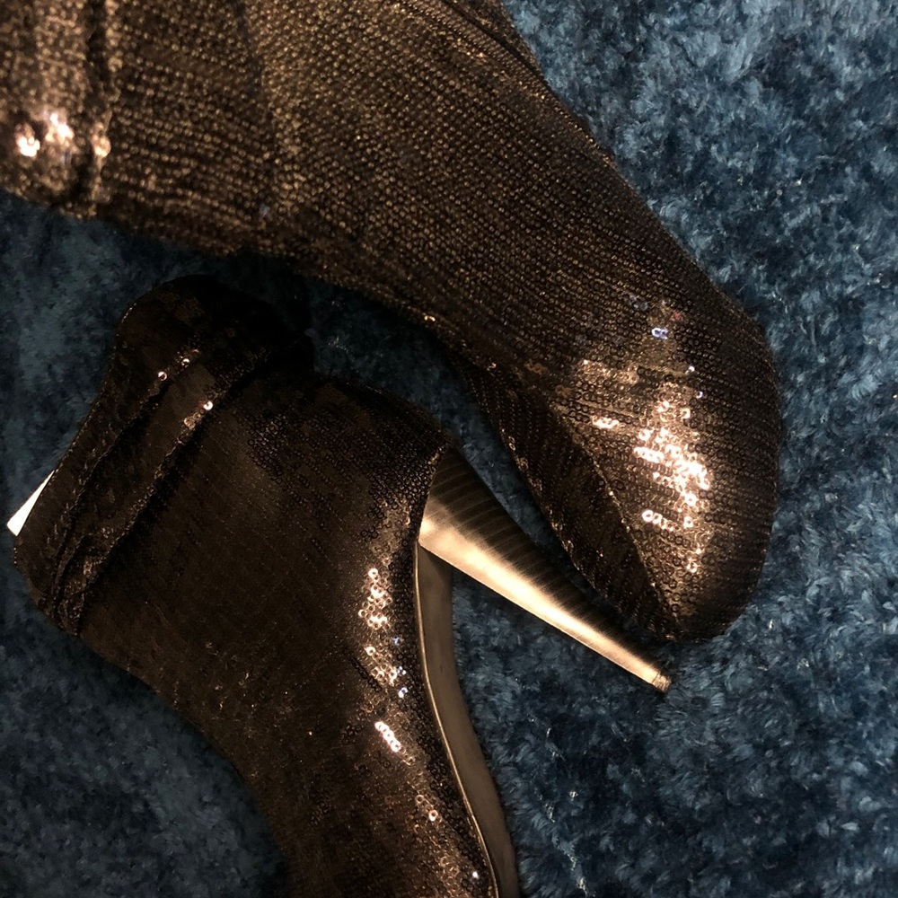 Booties - Picture 3 of 4